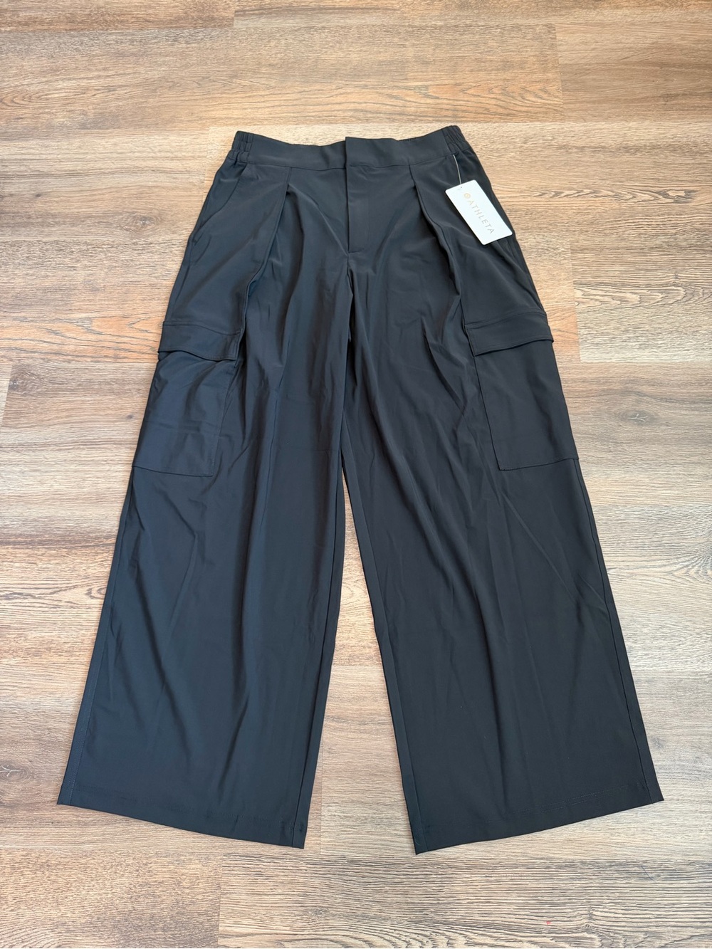 NWT Athleta Pinnacle Cargo Trouser Pant Black Wide Leg Full Length Size 12